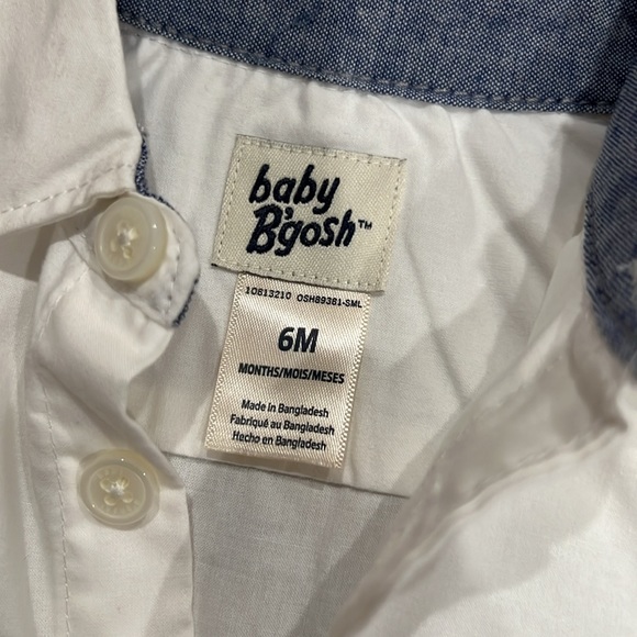 NWT OshKosh B'gosh Button Down Onesie (6M) - Picture 2 of 3
